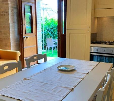 La Collina Apartman Monsampietro Morico Kültér fotó