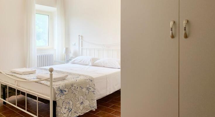 La Collina Apartman Monsampietro Morico Szoba fotó