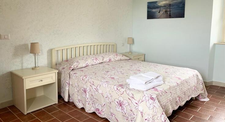 La Collina Apartman Monsampietro Morico Szoba fotó