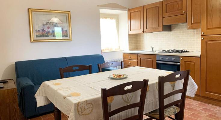 La Collina Apartman Monsampietro Morico Szoba fotó